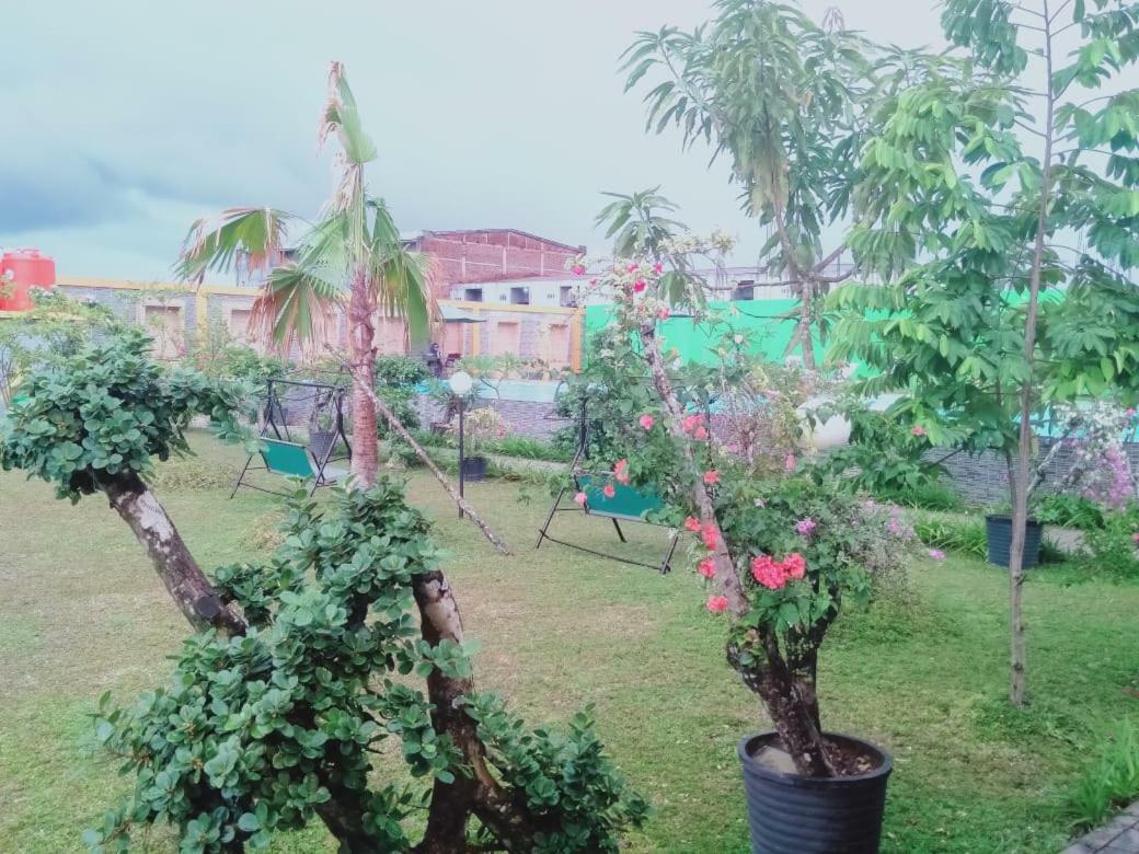 Fortune Front One Hotel Kendari Bagian luar foto
